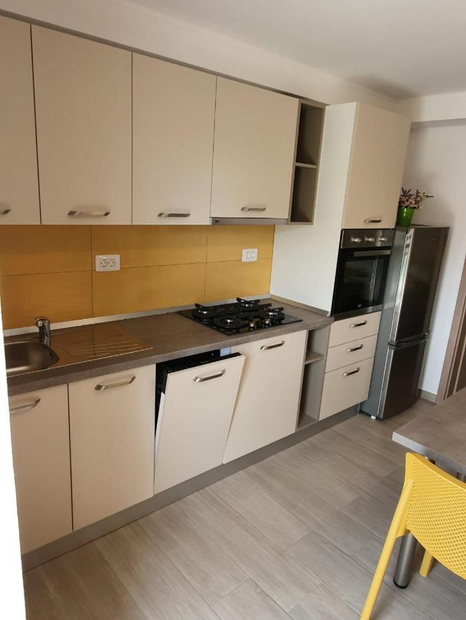 Apartman Mi 네레자인 외부 사진