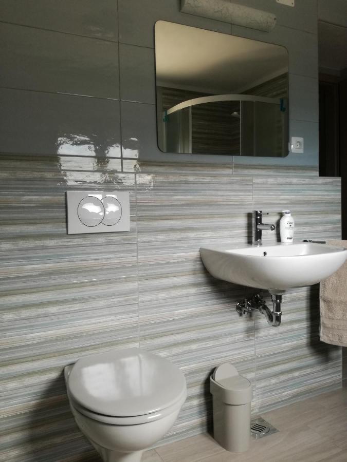 Apartman Mi 네레자인 외부 사진